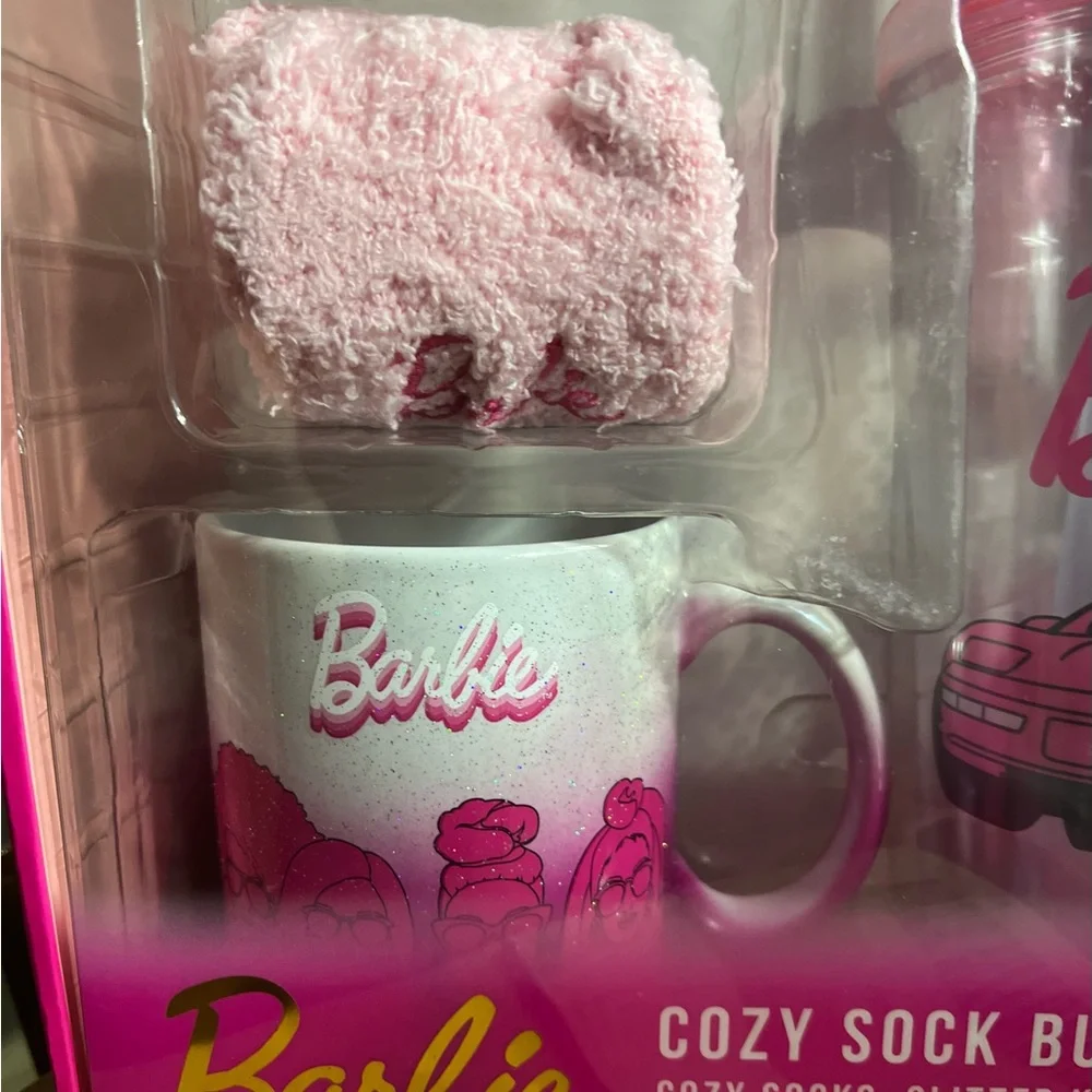 Barbie Cozy Sock Bundle Giftset NEW - Picture 2 of 5
